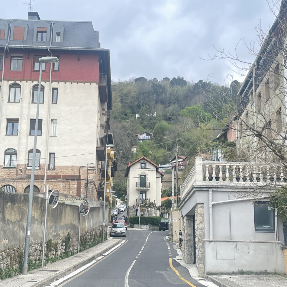 APARTAMENTO, en el barrio de Ategorrieta en San Sebastián.